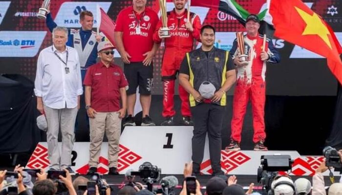 Sharjah Team Juarai F1H2O Internasional di Danau Toba