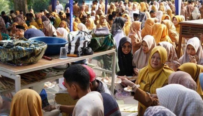 Bupati Eka Ajak ASN Bekerja dengan Semangat Baru