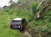 Penumpang Selamat Meski Mobil Terjun dari Ketinggian